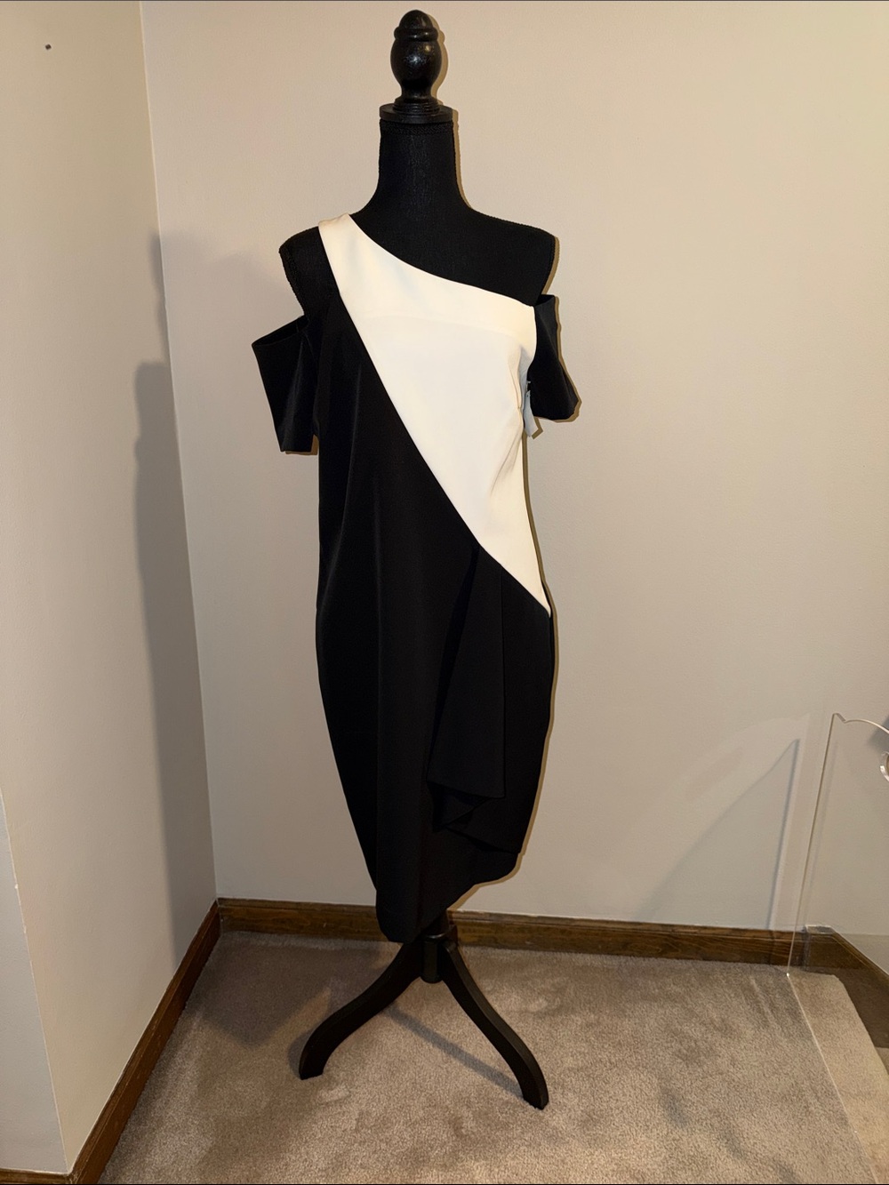 Elegant Black and White One-Shoulder Dress